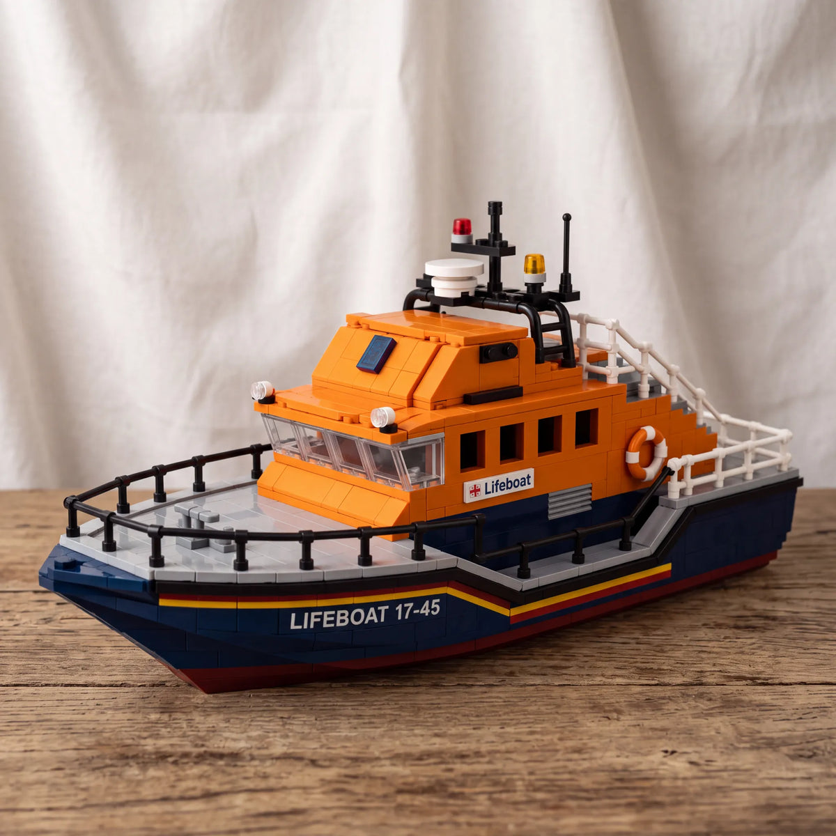 Rescue Lifeboat Cruiser – Maritime Search & Rescue Building Block Set